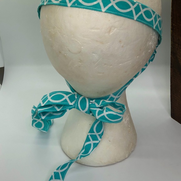 Face Mask Teal/White Print with Adjustable Ties - Picture 7 of 8